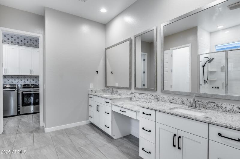 Dual vanities