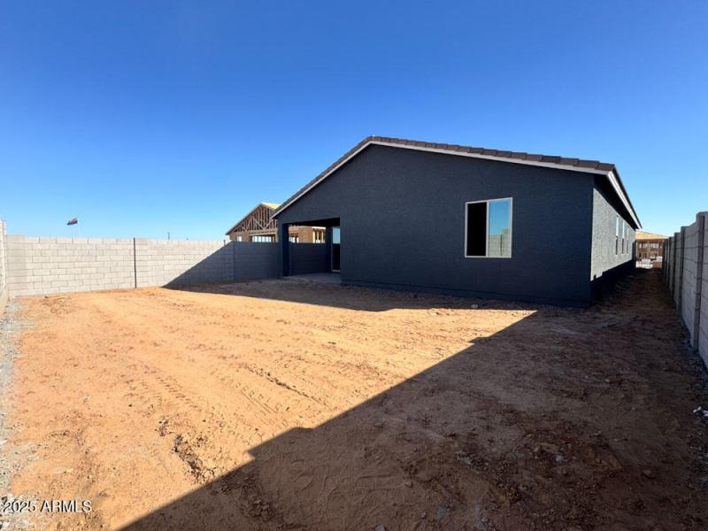 0165 Backyard