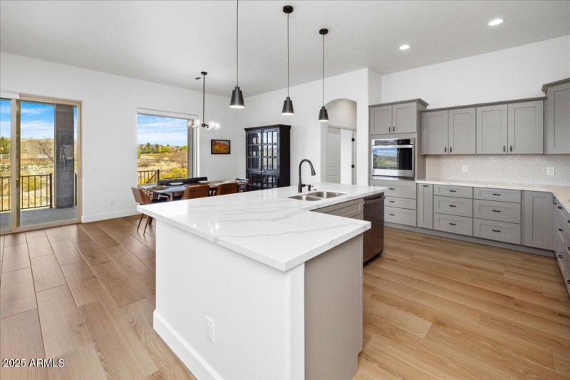 12-Kitchen