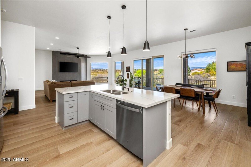 13-Kitchen