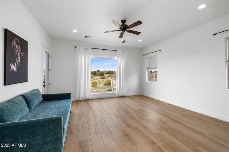 14-Master Bedroom