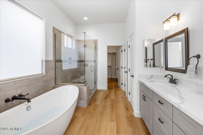 15-Master Bath