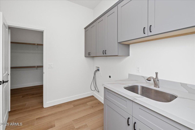 23-Laundry Room