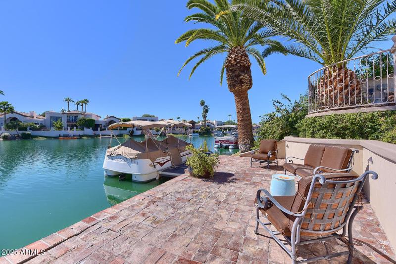 Lower Deck at Boatside