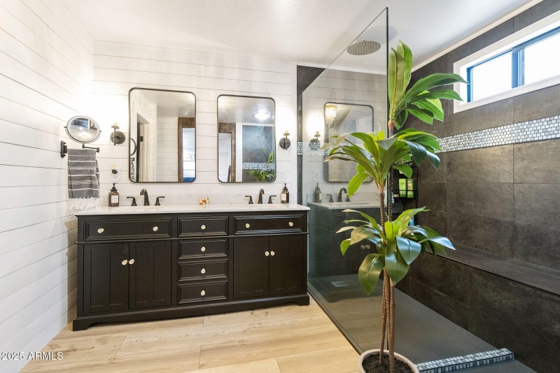 Updated Primary Bathroom