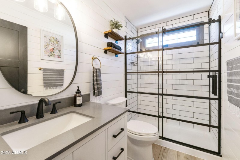 Updated Guest Bathroom