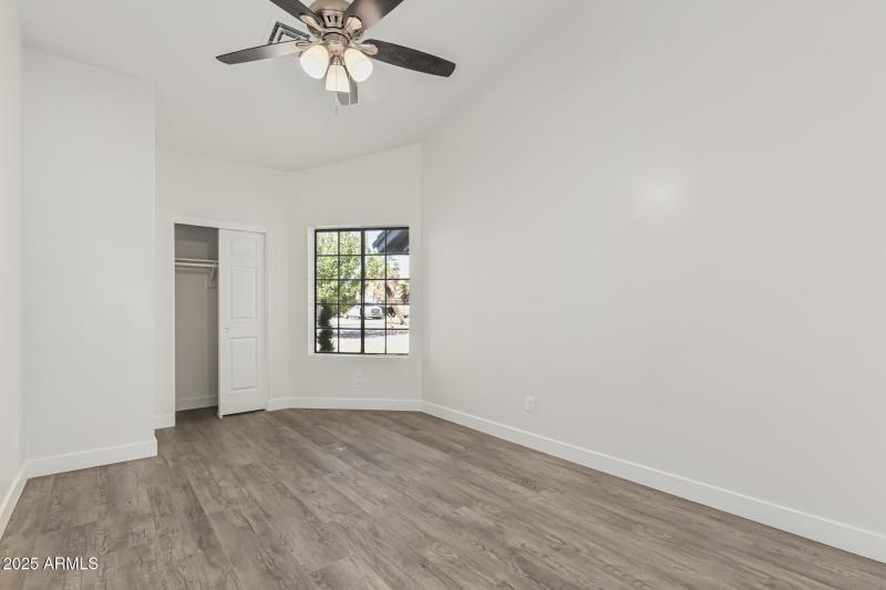 25 Ashbrook