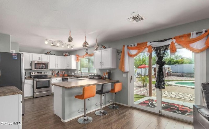 Screenshot 2025-10-18 at 7.34.45AM