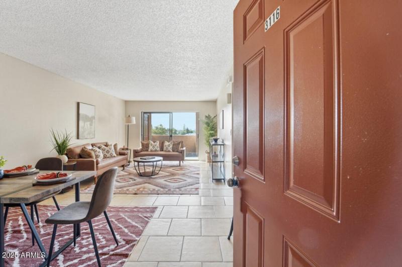 540 N May St #3116-04