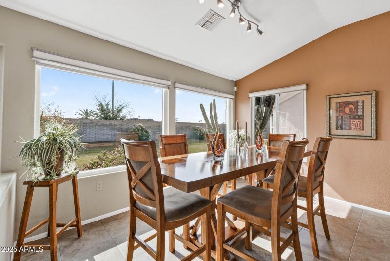 Dining space off Family Room