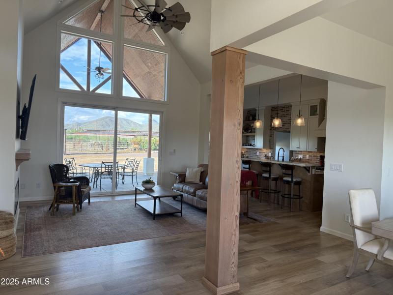 6 Living room