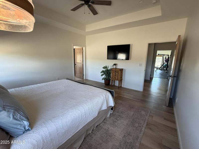 22 Master bedroom