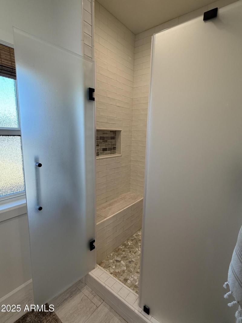 25 Master shower