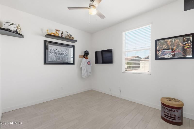 Guest Bedroom3