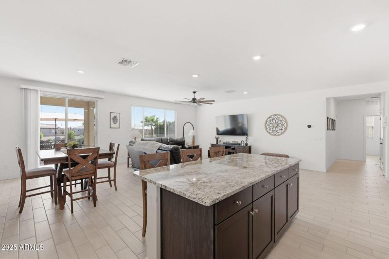Open Floor Plan4