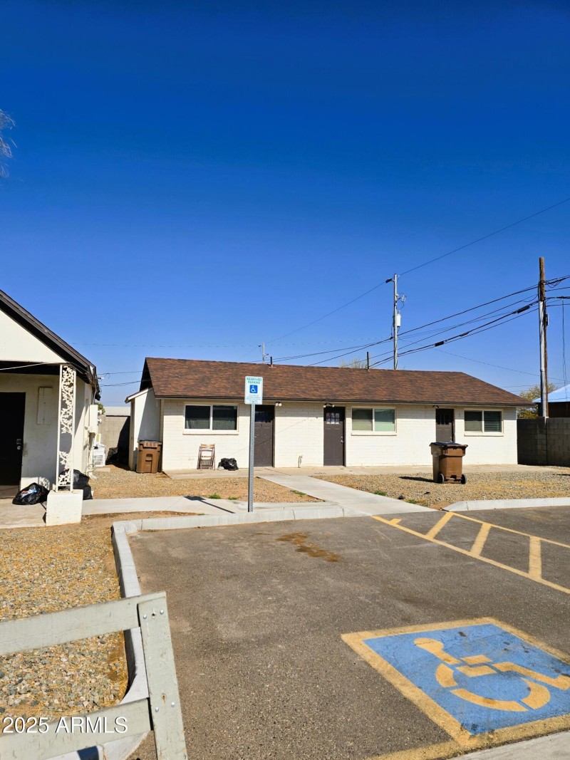 Parking Door View Linbergh