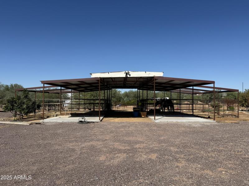 Covered stalls
