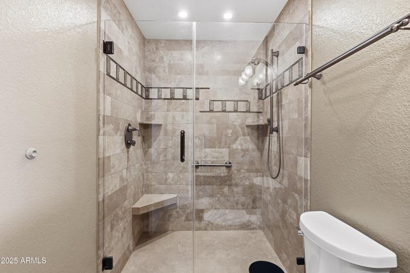 Hall/Guest Bath
