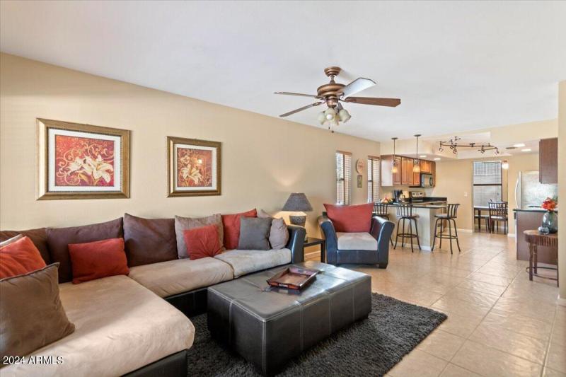Welcome home Great Room & open Kitchen