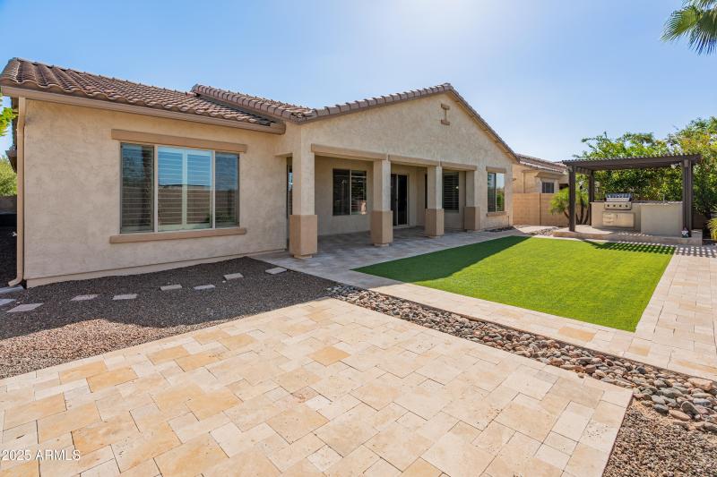 26330 N 98th Ln-11