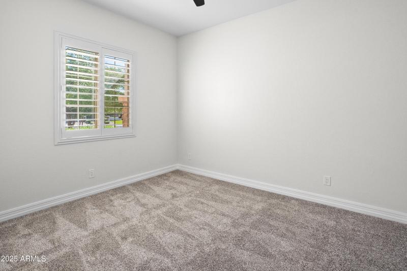 26330 N 98th Ln-25