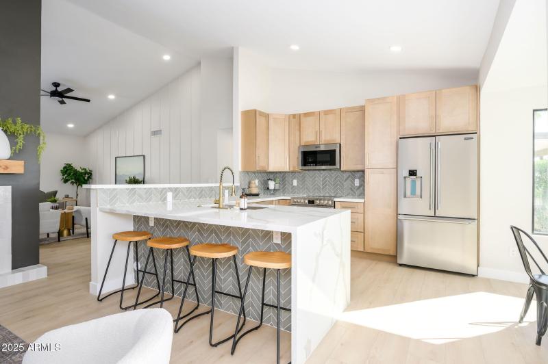 8-web-or-mls-BellaVista-16