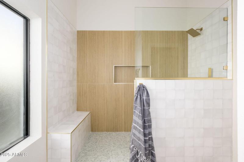 34-web-or-mls-BellaVista-4