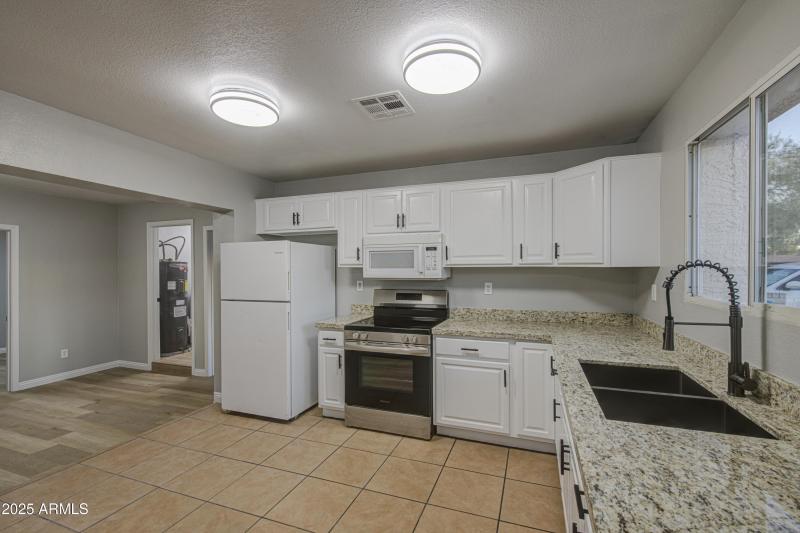 Kitchen 5
