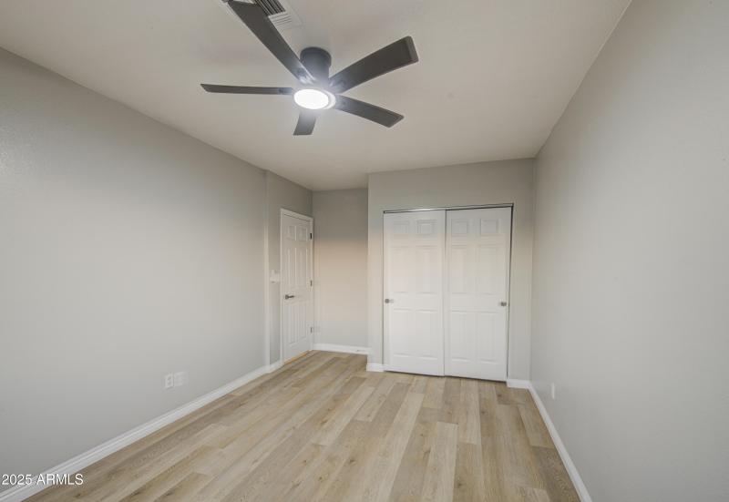 Bedroom 4-pic 2