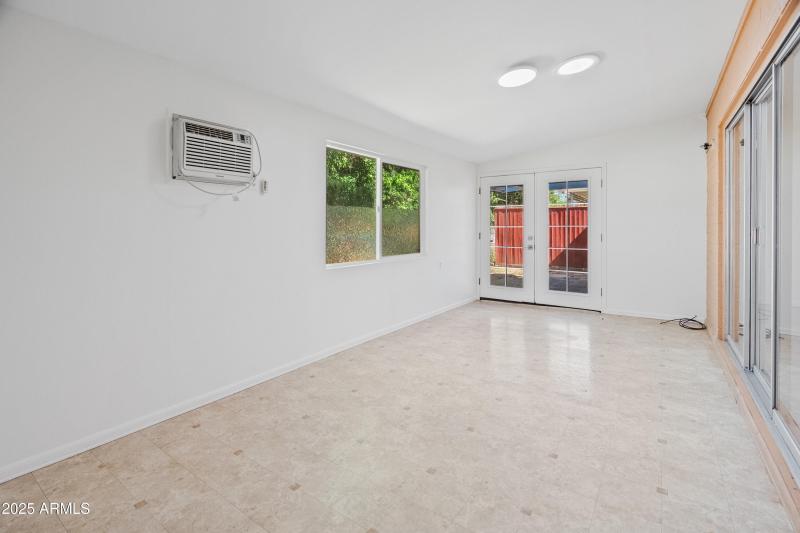 10926 W Abbott Ave-37