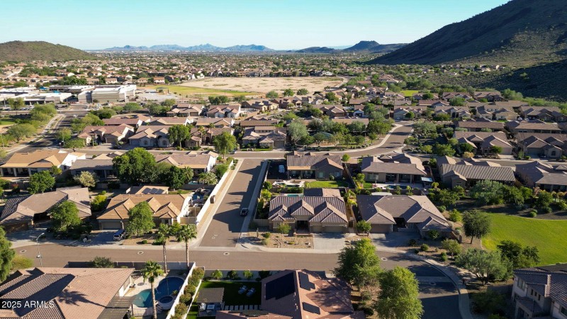 Mountain-View Masterpiece