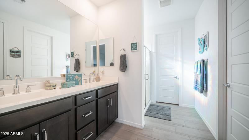 4548 Charlie Dr-23