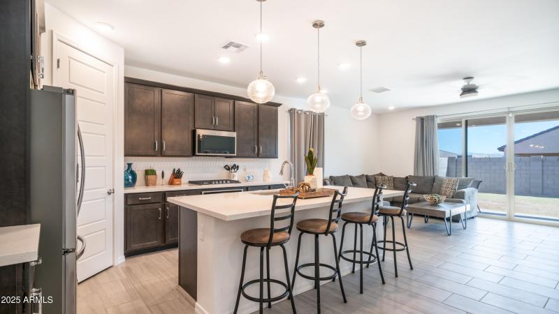 4548 Charlie Dr-13