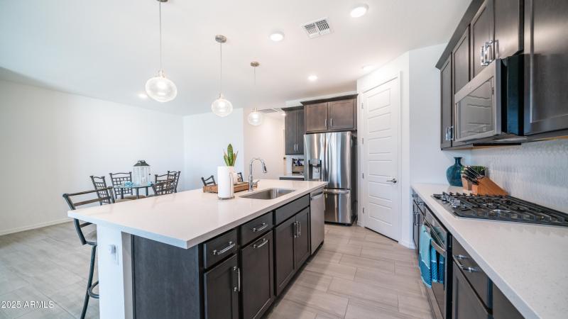 4548 Charlie Dr-17