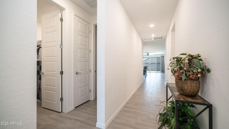 4548 Charlie Dr-5