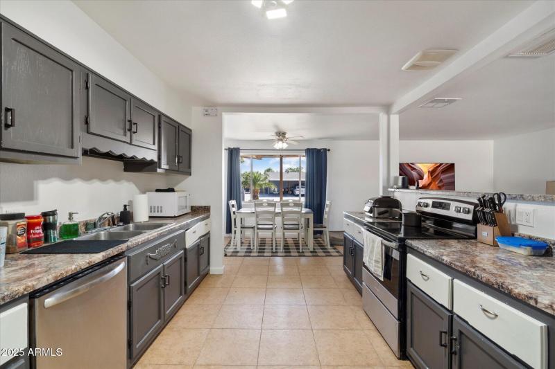 Kitchen 2