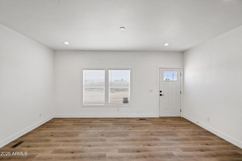 17-18-Family Room