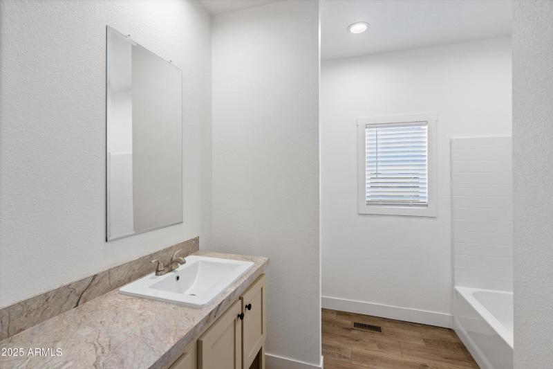 23-24-Bathroom 2