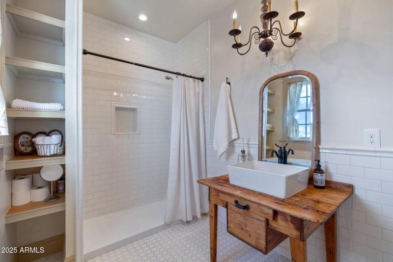 Guest Suite