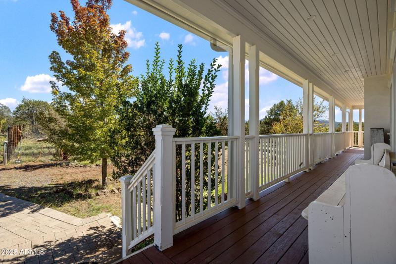 Porch Left