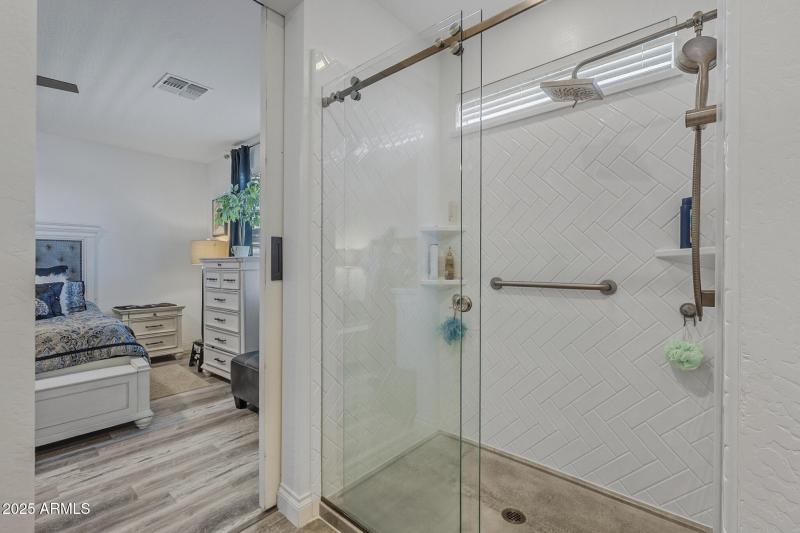 24-Primary bathroom