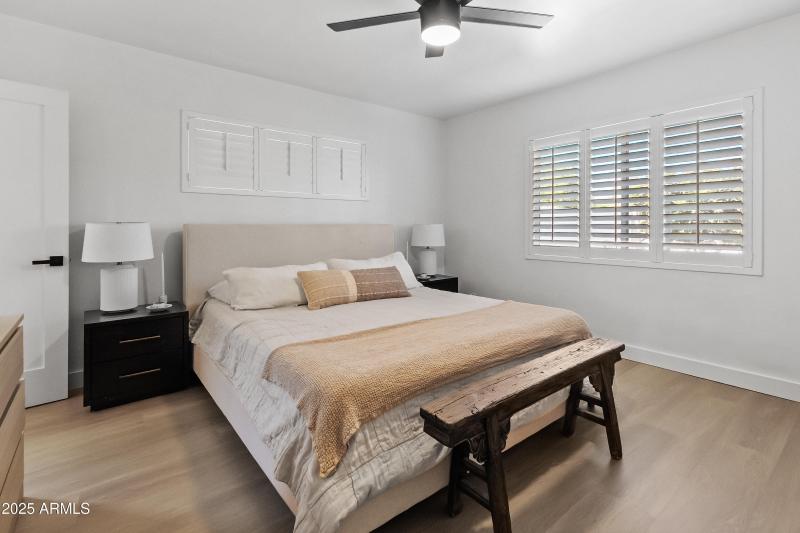 818 W Indianola Ave-19