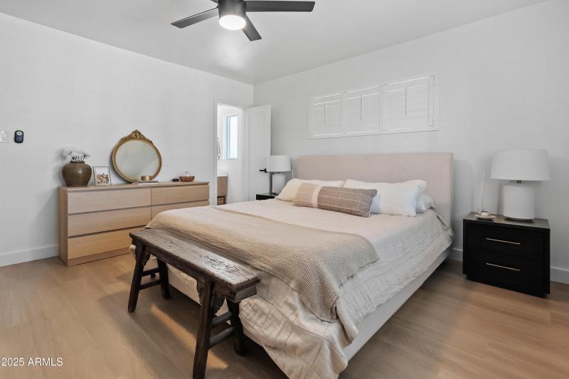 818 W Indianola Ave-20
