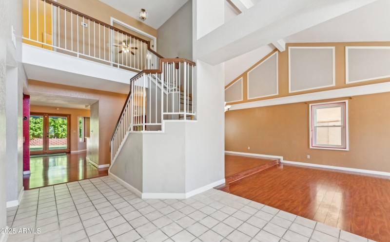 Foyer, Alt View