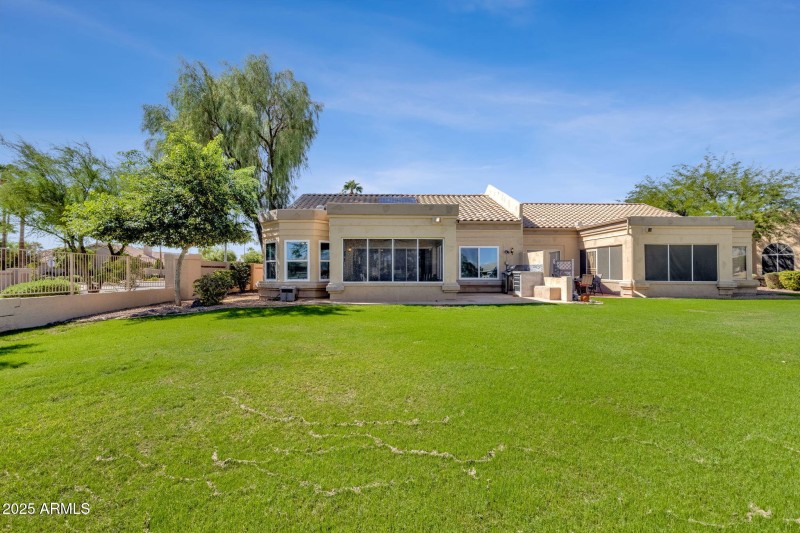 44-web-or-mls-19491-n-88th-ave