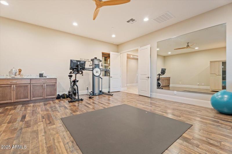 20 x 20 Gym