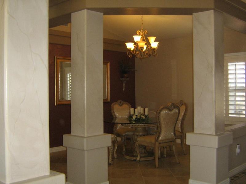 Formal dinning room