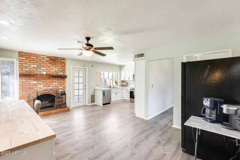 Kitchen/Fire Place