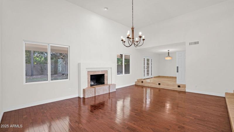 7-web-or-mls-P1119620