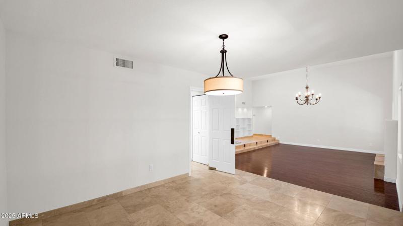 20-web-or-mls-P1119623